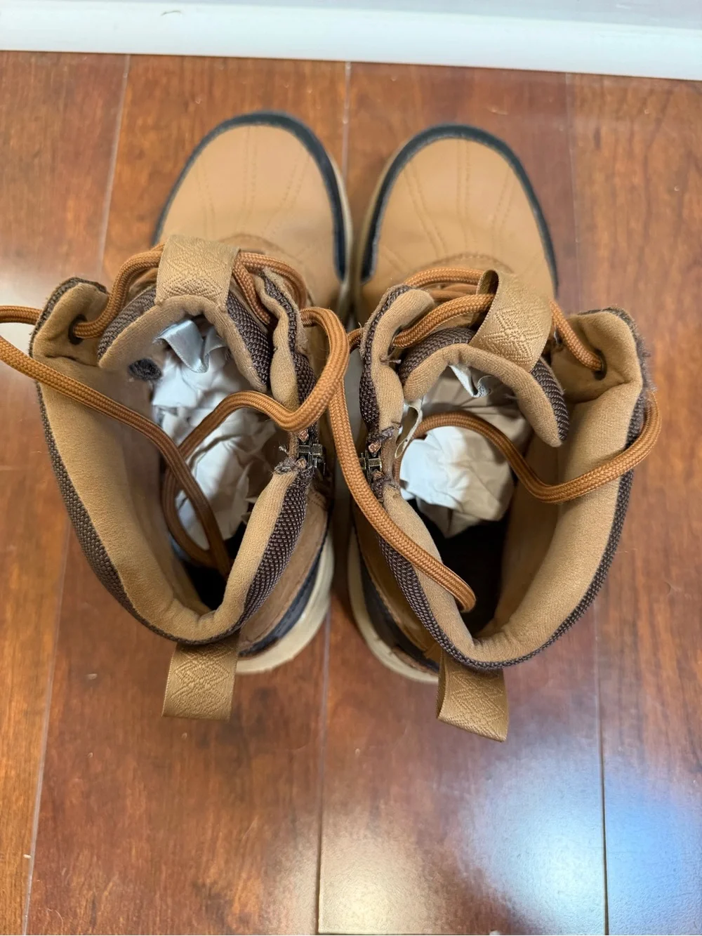 UGG Brown and Black Women's Winter Lace-Up Boots